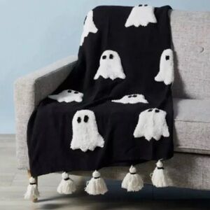 Rachel Zoe Viral Ghost Patterned Black and White Throw Blanket with Tassles